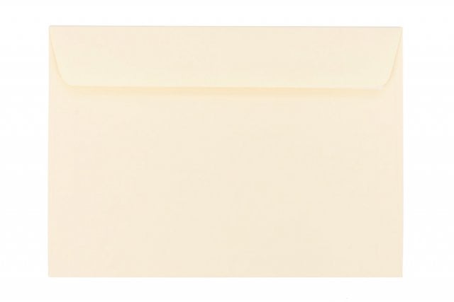 Enveloppes DIN C5 autocollantes, couleur crème