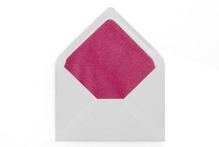 Enveloppes DIN C6, blanches avec doublure rose